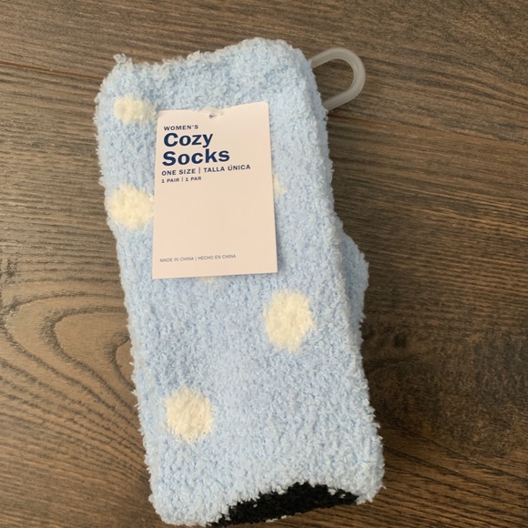 Fuzzy penguin socks - Picture 2 of 3